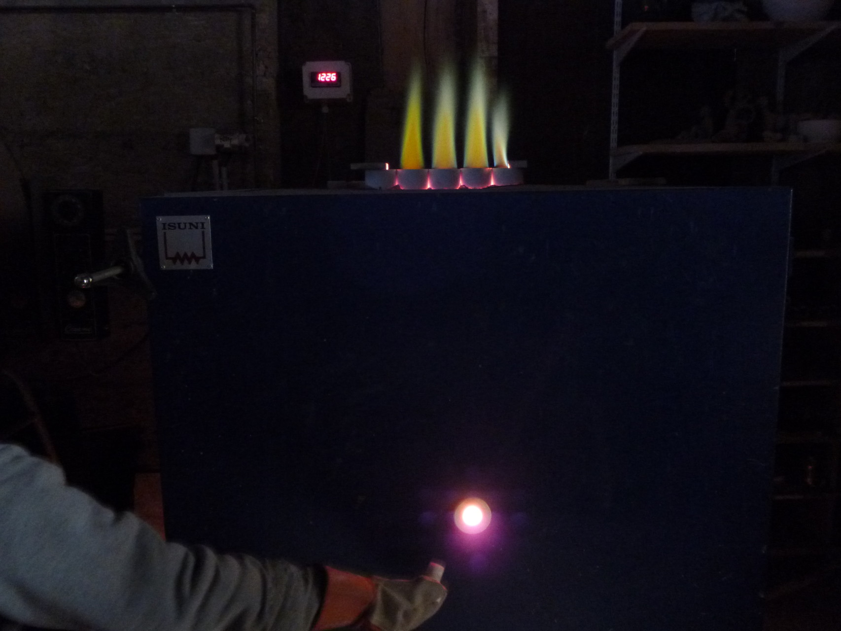 Cuisson au four à gaz jusqu'à 1280° en réduction d'oxygène