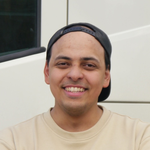 Joshua Marcano ✨ Gartenbau ✔️ Gartengestaltung ✔️ und Gartenpflege ✔️ für Aschaffenburg ✔️ Johannes Lang Gärten ✔️ Im Grünen zu Hause ✔️ Rufen Sie uns an! Tel.: 06021-6296699