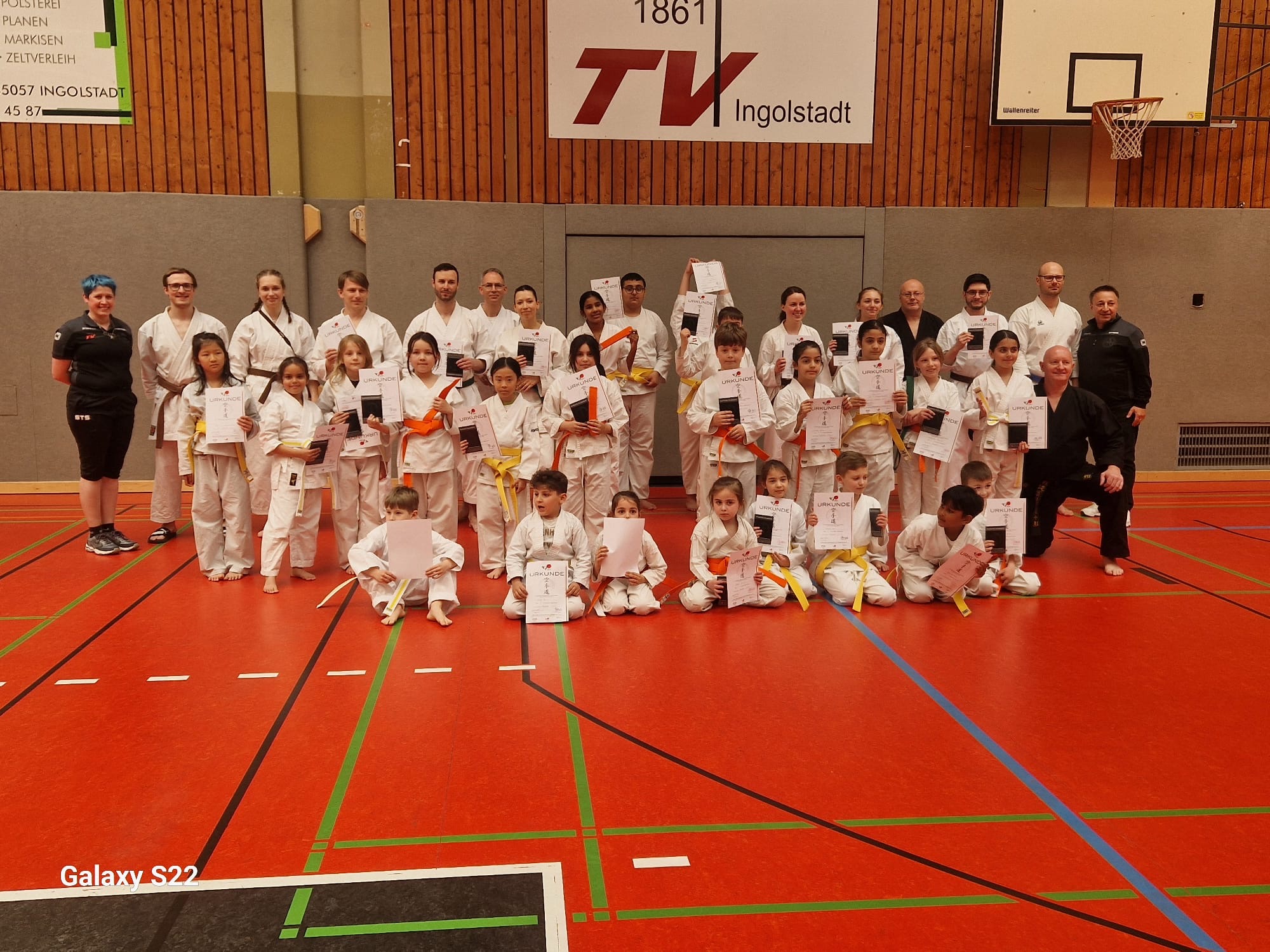 Frühjahrs-Prüfung: 36 Karateka mit neuem Kyu