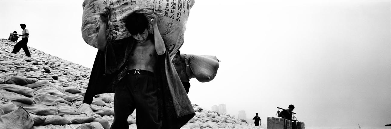 Zeng Nian, photo , signée et numérotée , 126,6 x 42,5 cm