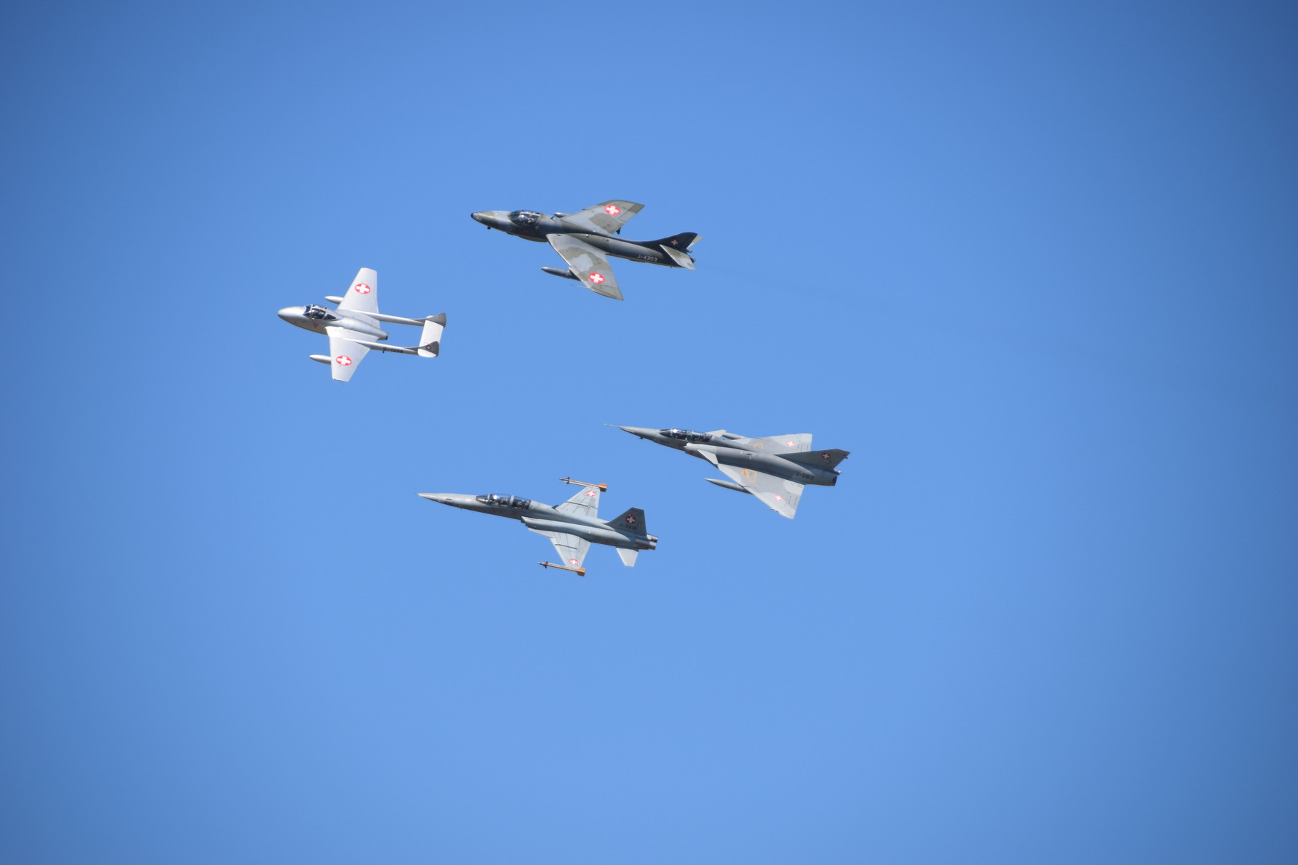 Venom, Hunter, Mirage, F-16 (4 Generationen)