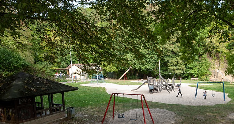 Frauenstein Alf. Delpstraße / Foto: Ullrich Knapp