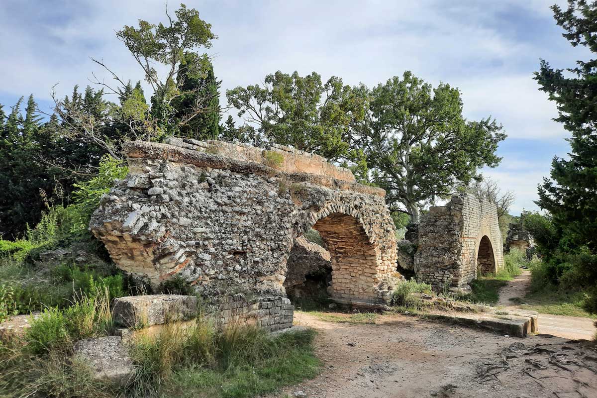 Das römische Aquädukt bei Barbegal ist ein Provence-Geheimtipp
