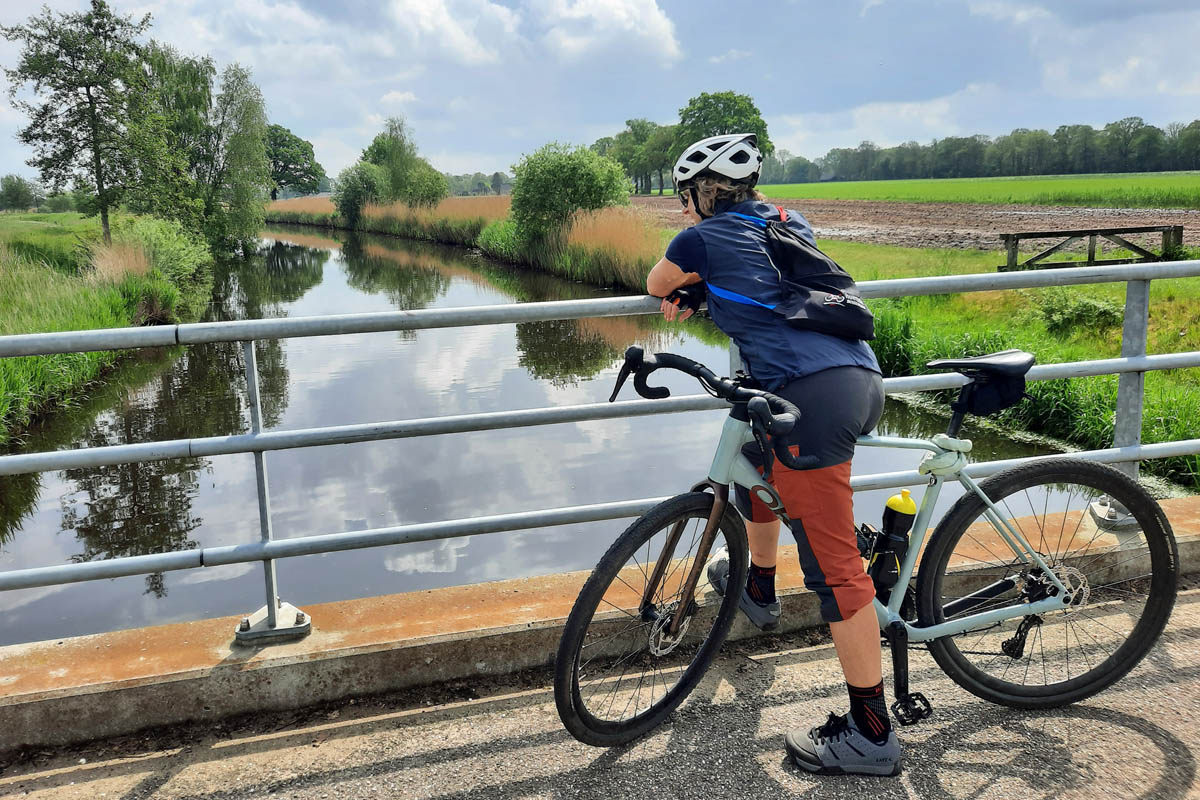 Auf dem Fietsen-Netzwerk durchs Vechtetal - Königstag in Ommen
