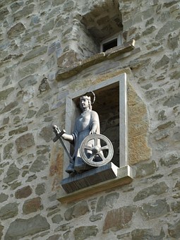 Figur Heilige Katharina Innenseite Katharinenturm