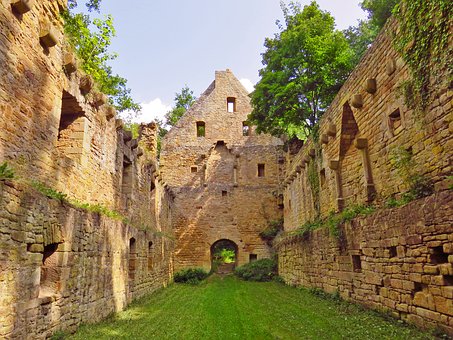 Disibodenberg; Eintrittskoster Hildegard von Bingen