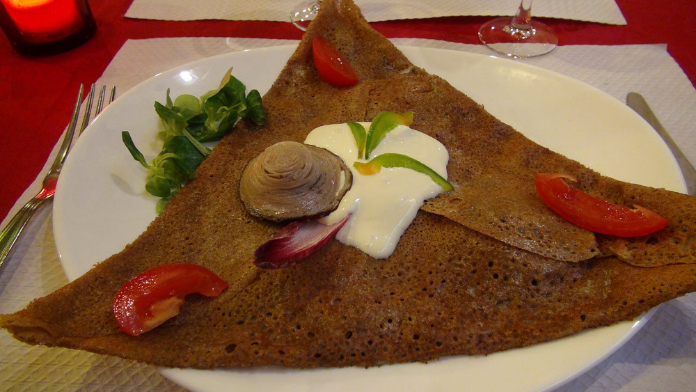 Galette : Andouille de Bretagne, moutarde à l'ancienne et crème fraiche
