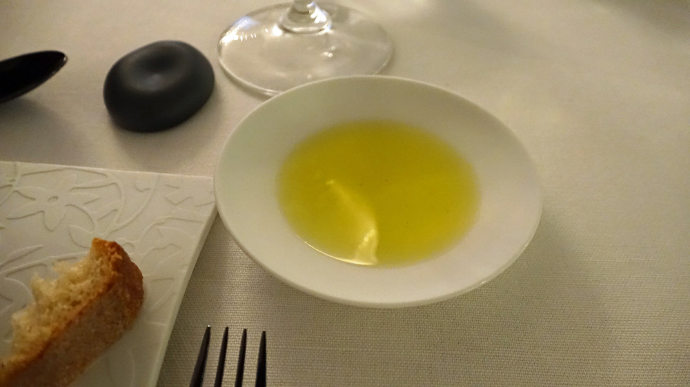 Huile d'olive (je n'ai pas noté son origine)
