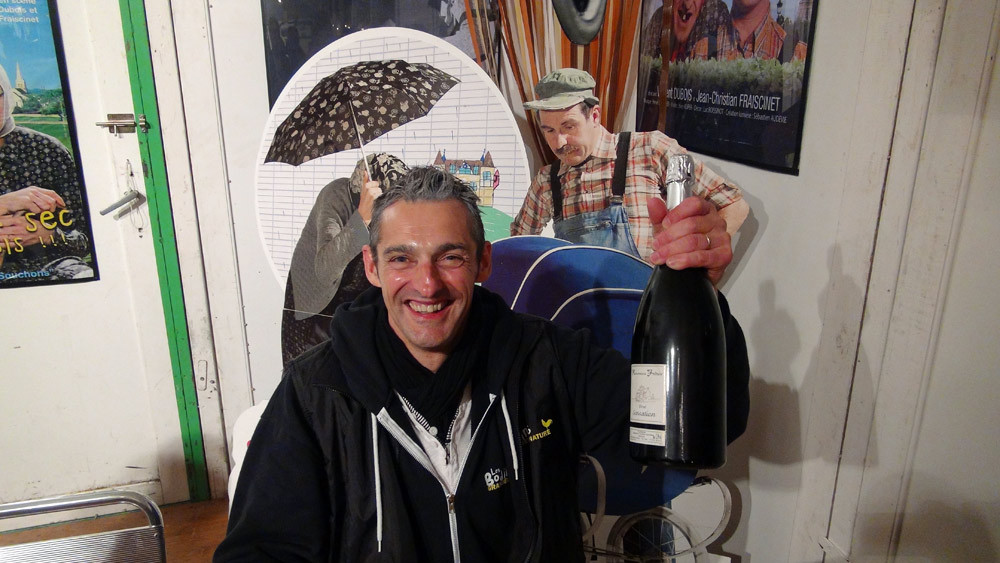 Vincent Dubois et le magnum de Brut Sensation des frères Rousseau