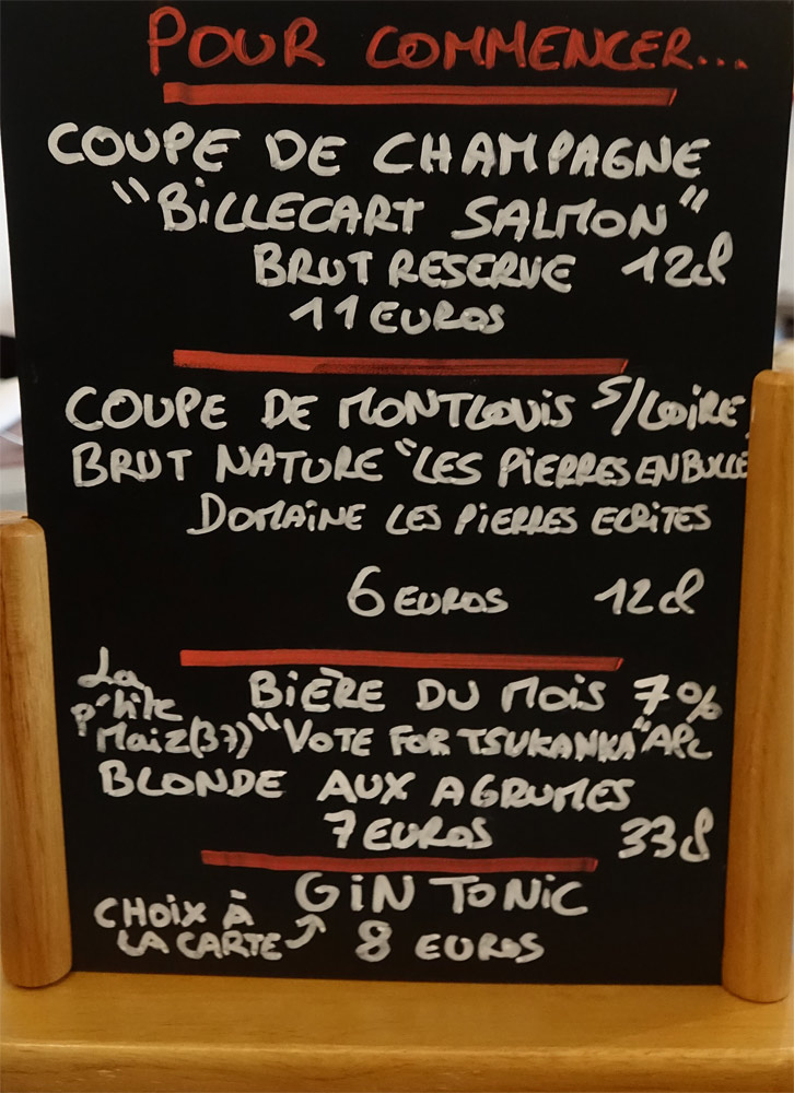 Présentoir sur la table