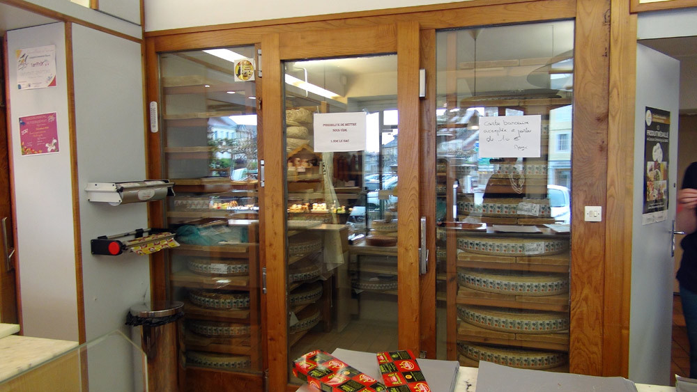 La cave d'afinage du magasin
