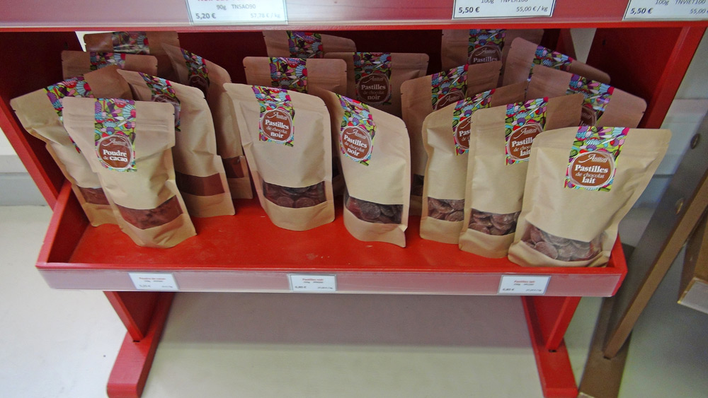 Chocolat en poudre et en pastilles