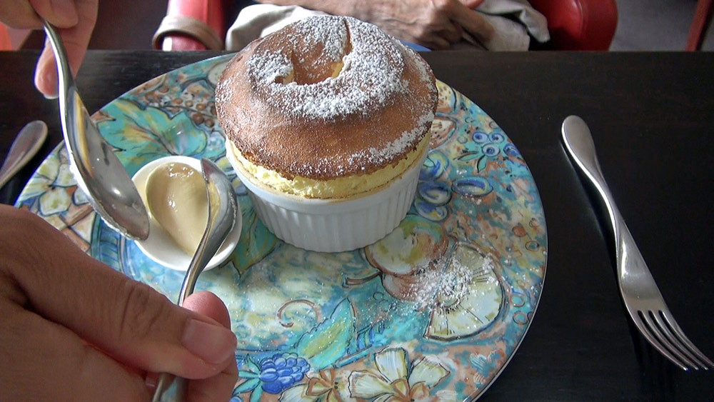 Le service du Soufflé citron, glace chocolat blanc : épisode 2
