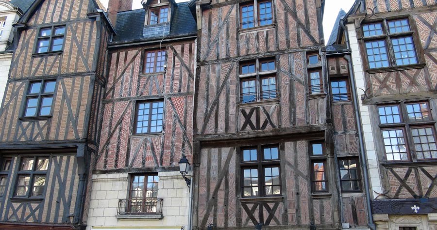 Maisons du 15 ème siècle de la place Plumereau