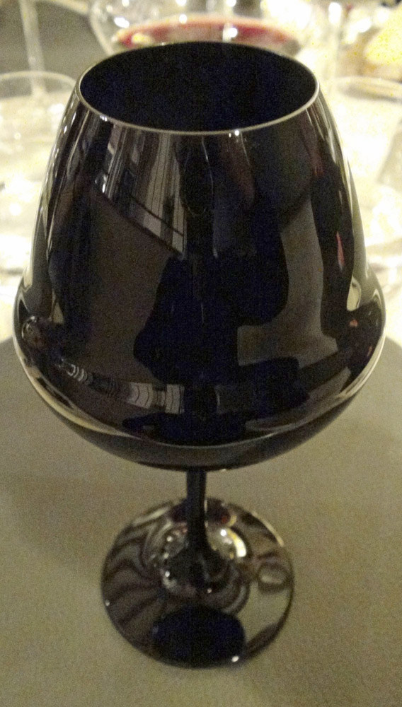 Verre noir de dégustation de la maison Lehmann Glass