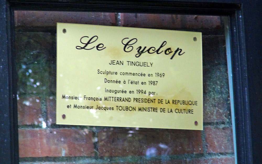 L'éphémère plaque inaugurale