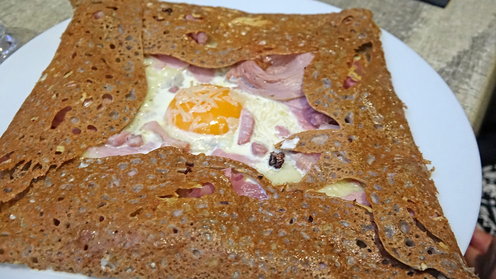 Super complète (fondue d'oignons et coulis en plus)