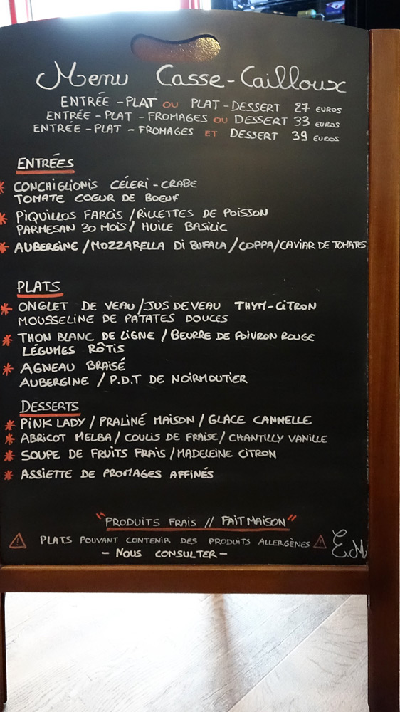 Ardoise sur tréteaux