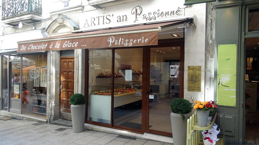 La façade d'Artis'an passionné