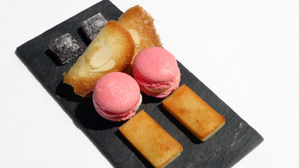 Financier, Tuile, Macaron et Pâte de fruit