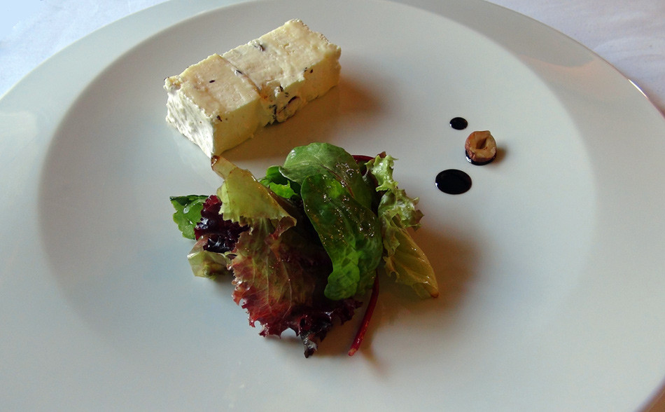 Brie de Meaux, mascarpone et noisettes