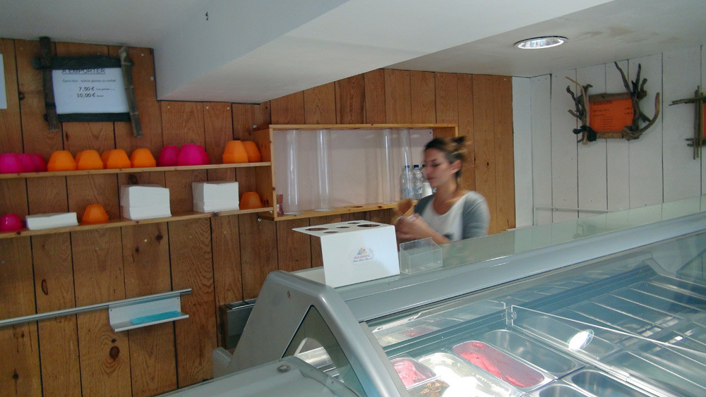 Service féminin  très "pro"