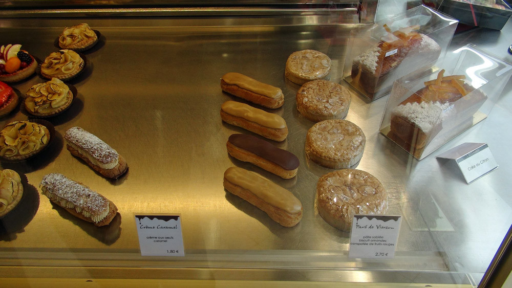 Tartes aux fruits - Tarte aux pommes - Paris-Brest - Eclairs au café et au chocolat - Pavé de Vierzon - Cake au citron