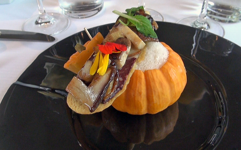 Boudin & cèpes, crème de courge Jack Be Little à l'huile de noisette