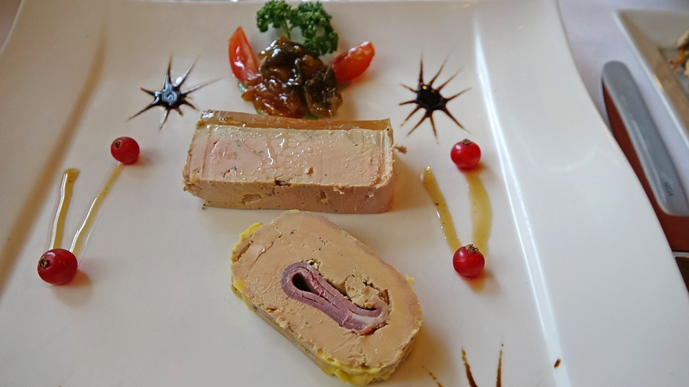  Duo de Foie Gras de Canard frais(Domaine de Limagne) préparé à l'Auberge et son Chutney fruits et Légumes