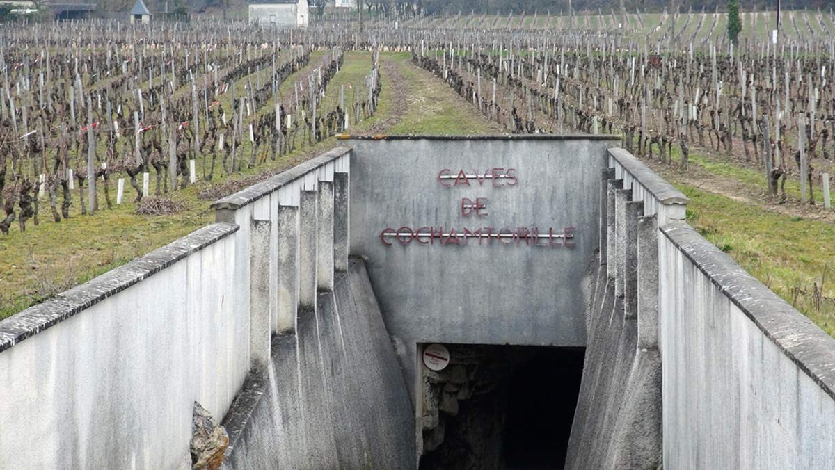 L'entrée de la cave troglodytique du 10ème siècle