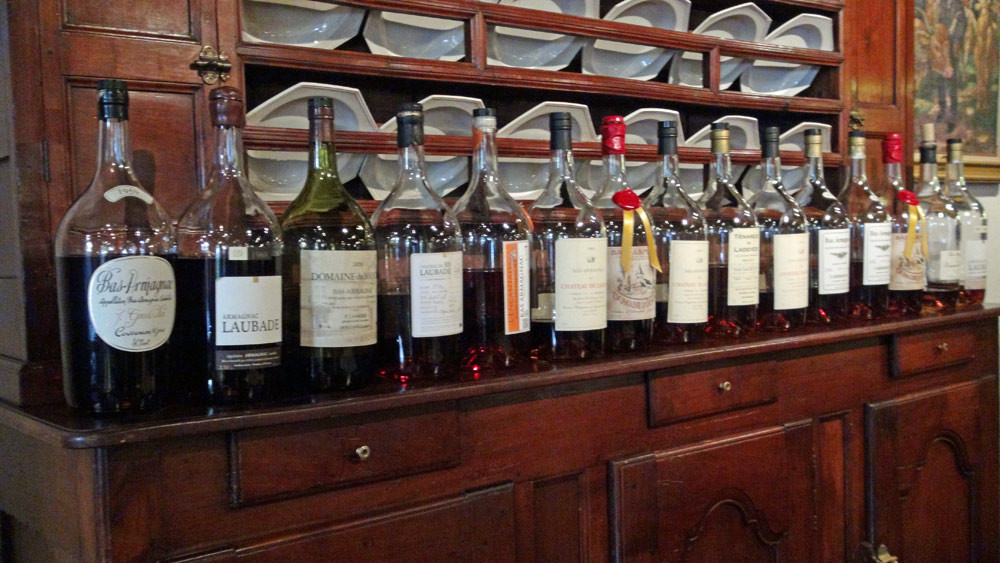 Imposante collection d'Armagnacs