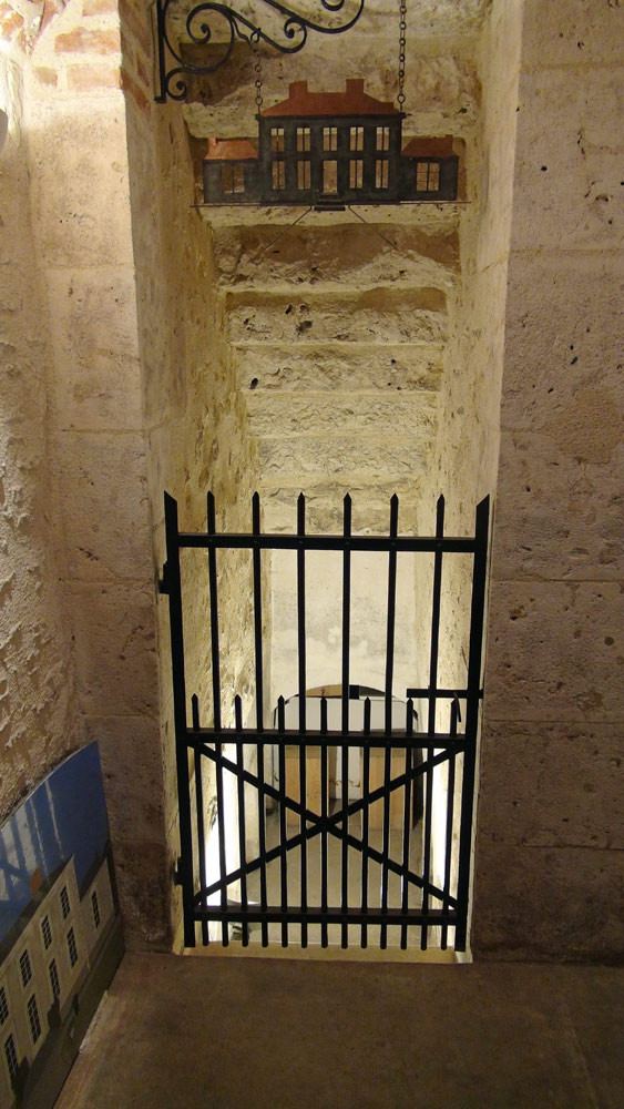 Vers la cave 