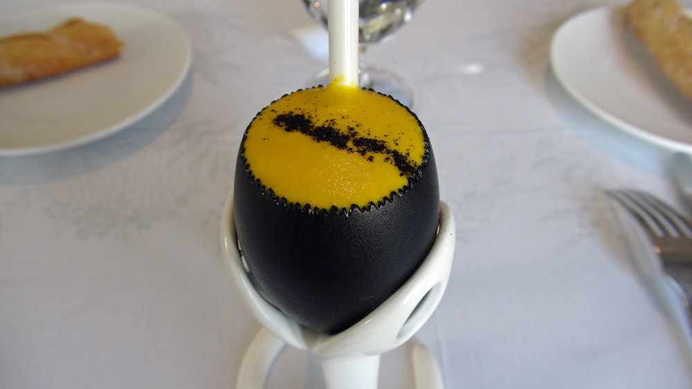 Royale de noisette, potimarron et pain brûlé