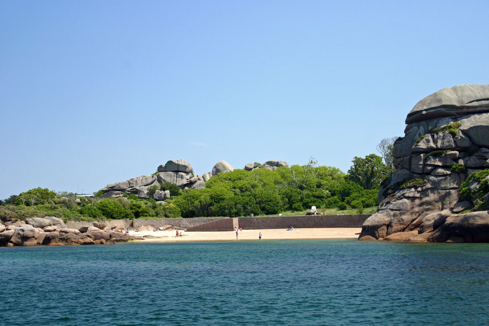 Petite plage vers Ploumanach