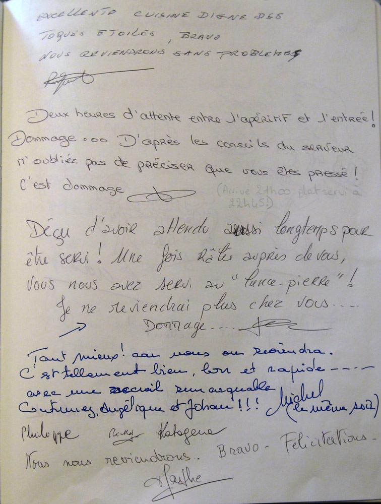 La fameuse page du Livre d'Or où "les "cons osent tout, c'est à ça qu'on les reconnait" (Michel Audiard)