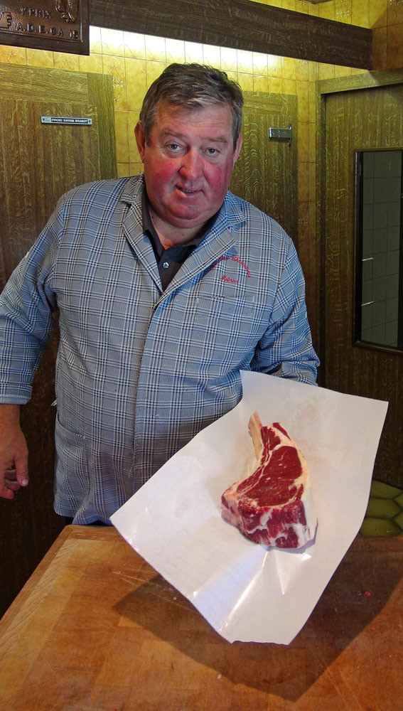 Claude Meinier et sa côte de boeuf de 1 kg 295