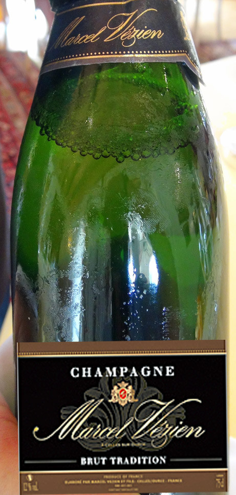 Champagne de l'Aube, brut Tradition (Assemblage de 90% Pinot Noir, 5% Pinot Meunier, 5% Chardonnay) de Marcel Vézien