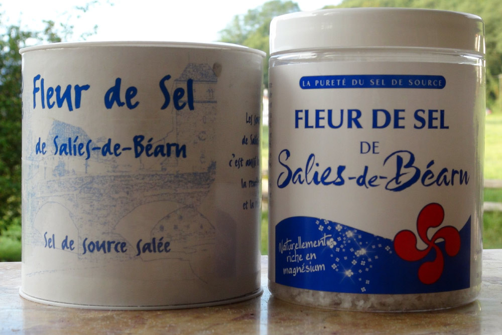 A gauche, l'ancienne boîte, à droite la nouvelle.