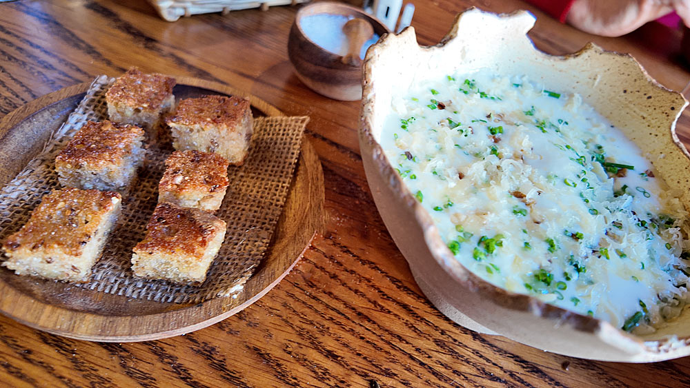 Vaporeux tiède au Gouda de Touraine et huile de noix