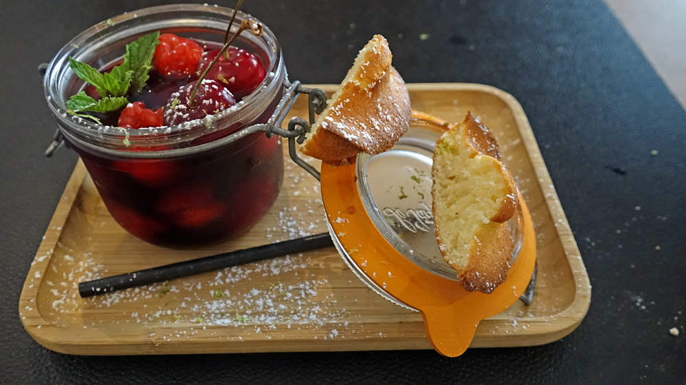 Soupe de fruits frais et madeleine citron