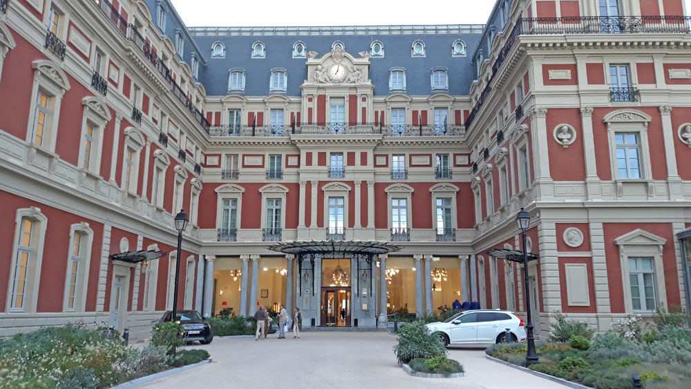 Nous y sommes ..