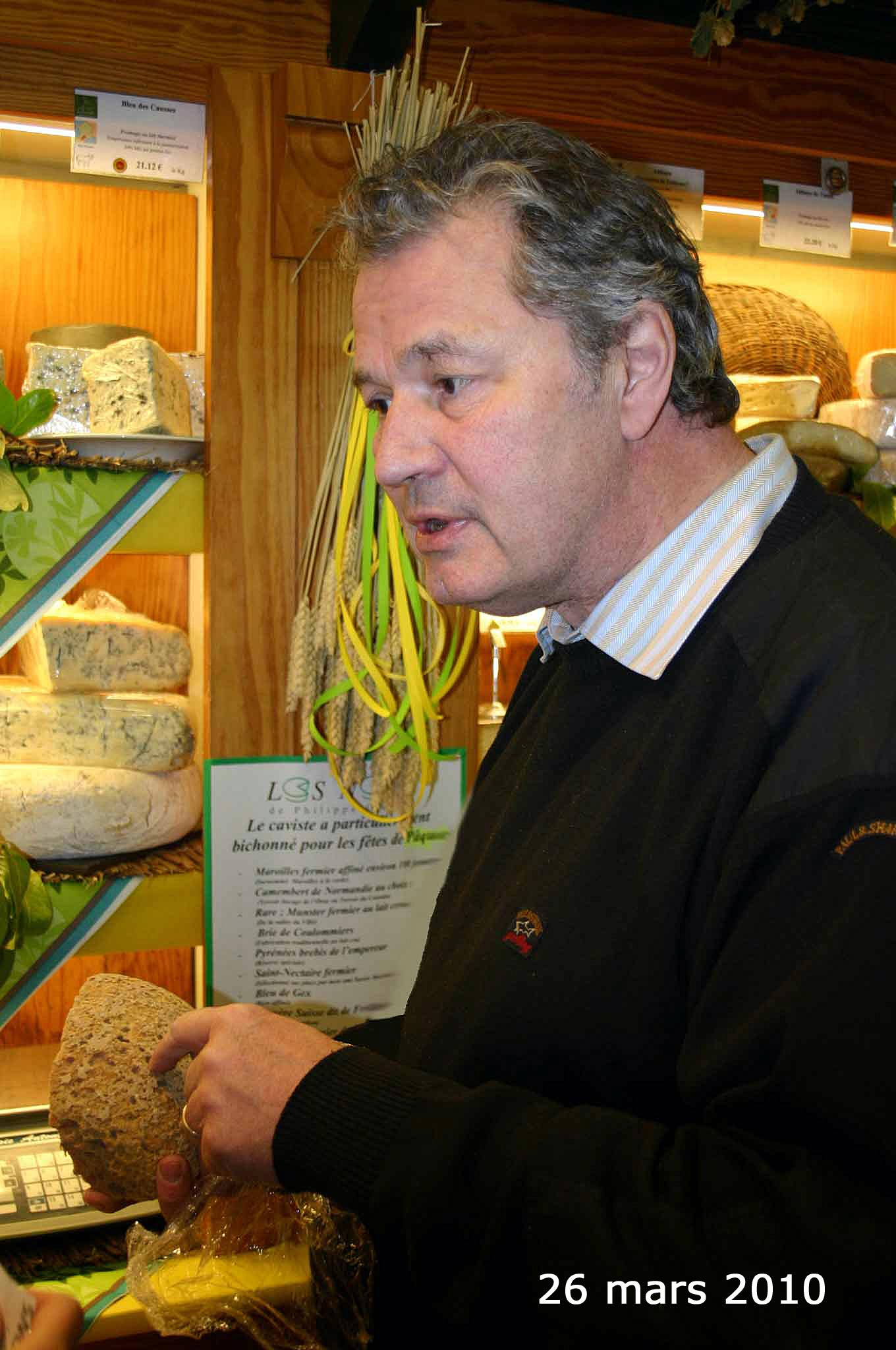 Philippe Olivier dans sa fromagerie du 43 rue Thiers