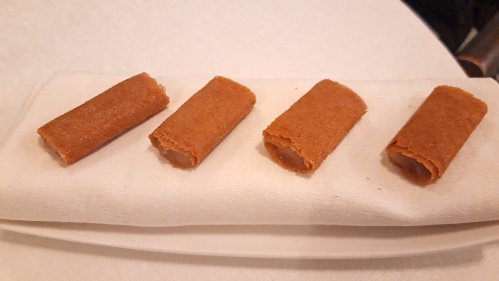 ... tuiles gavotte et compote de pommes