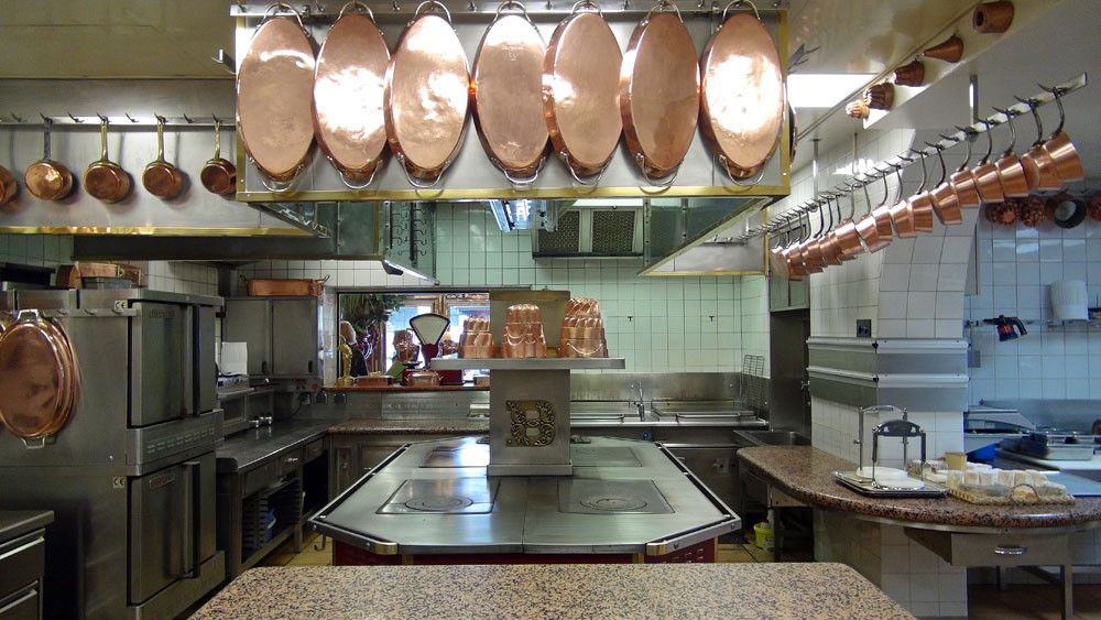 Les cuisines vers 16 heures