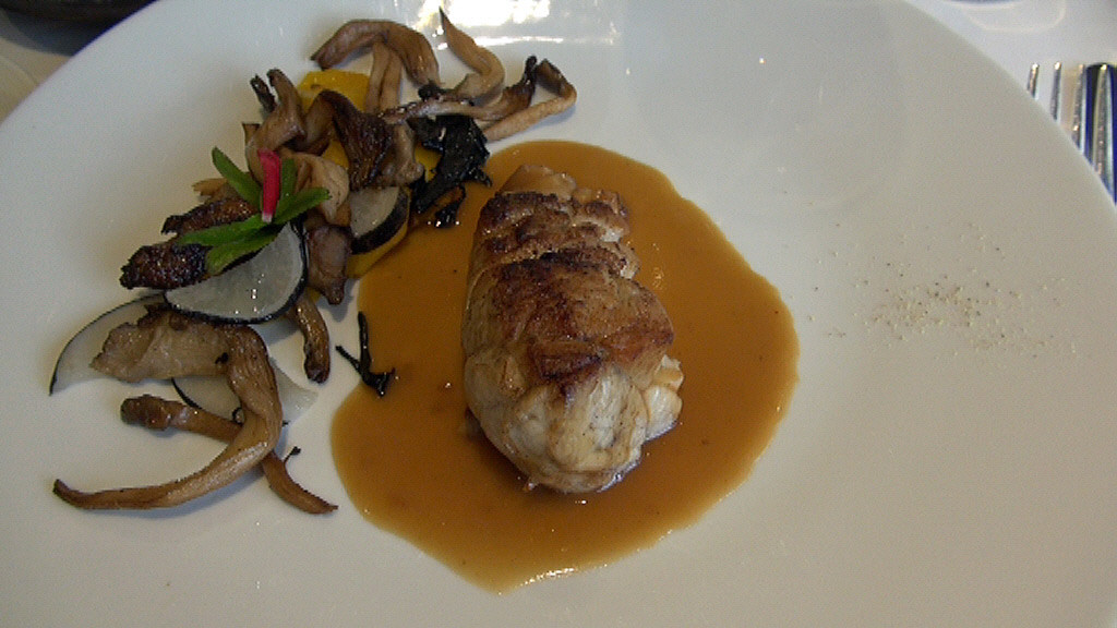 Le ris de veau doré en casserole, jus de veau, purée de pommes de terre Uto à l’andouille bretonne 