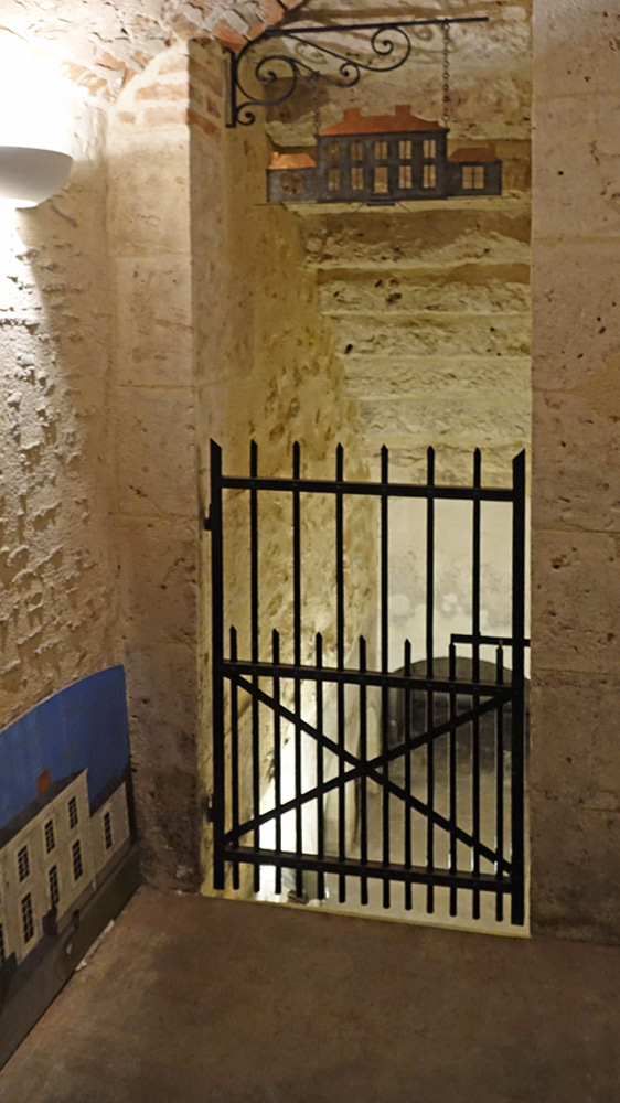 Vers la cave