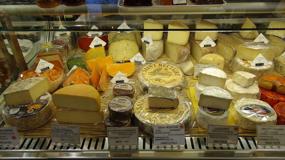 Gouda, Trappe d'Echourgnac, Saint-Nectaire, Brillat-Savarin, Chaource, Grand Murol ... lait cru et lait pasteurisé