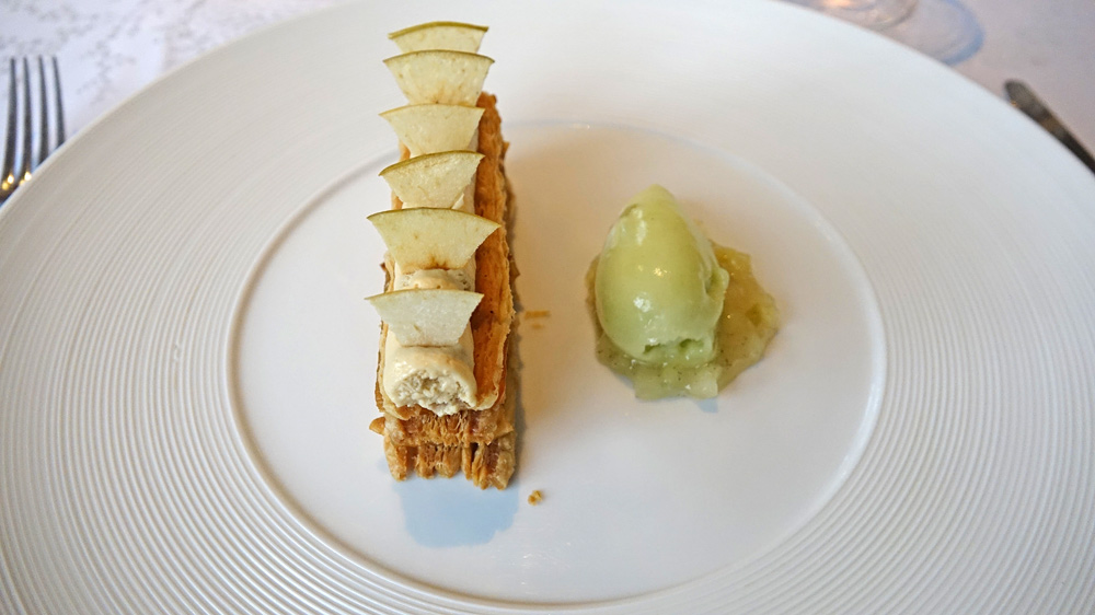 Millefeuille de pommes et sorbet pomme verte