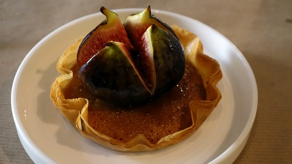 Tartelette à la crème d'amandes et figue rôtie