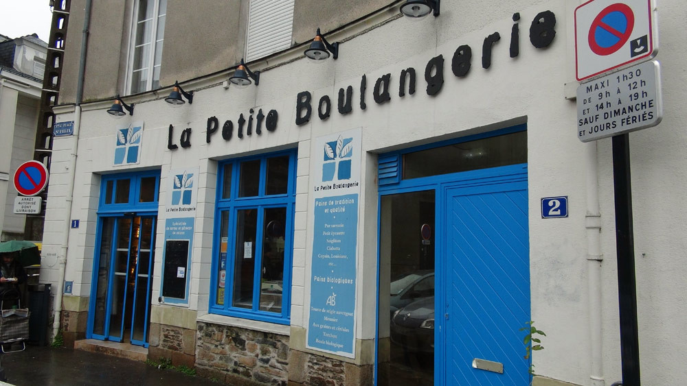 La façade le jour